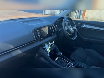 Used Skoda Karoq 2024 for sale - 76623552: Photo