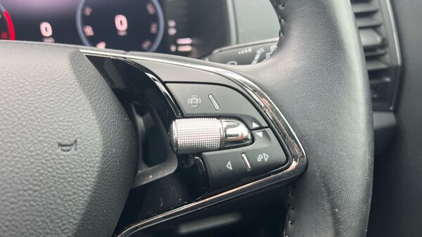 Used Skoda Karoq 2022 for sale - 76062243: Photo 35