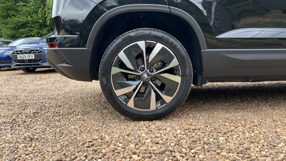 Used Skoda Karoq 2025 for sale - 76869312: Photo 5