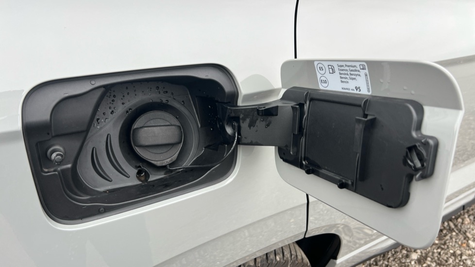 Used Skoda Karoq 2025 for sale - 76563748: Photo 29