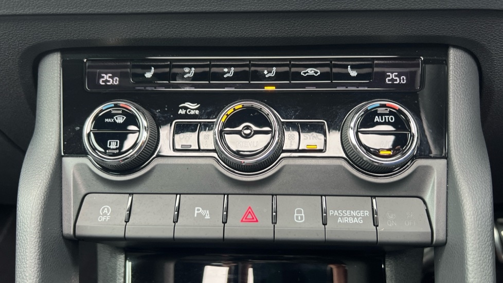 Used Skoda Karoq 2025 for sale - 76563748: Photo 32