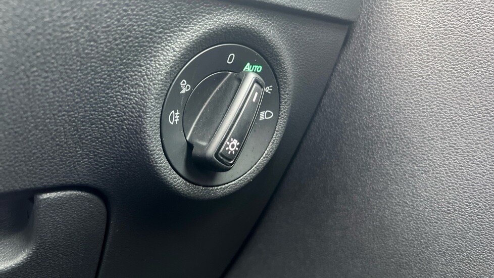 Used Skoda Karoq 2025 for sale - 76563748: Photo 39