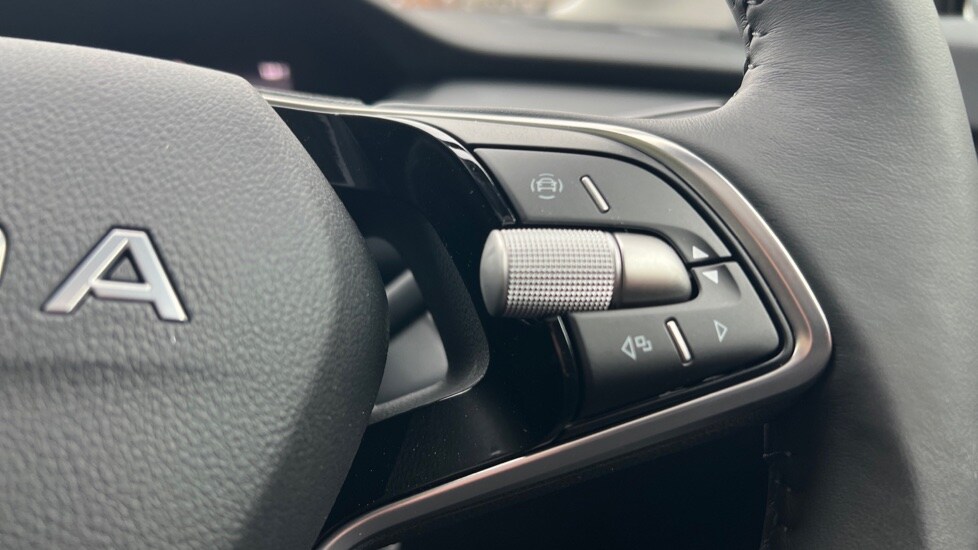 Used Skoda Enyaq 2025 for sale - 76459069: Photo 26