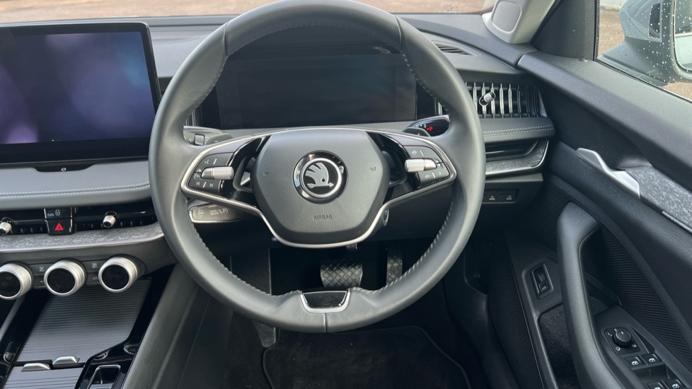 Used Skoda Superb 2025 for sale - 76869201: Photo 27