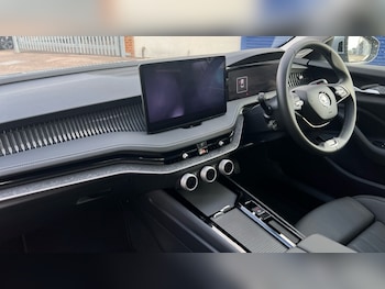 Used Skoda Superb 2025 for sale - 76869201: Photo