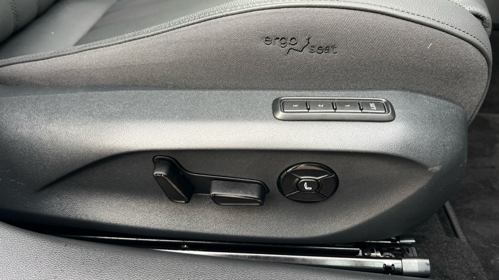 Used Skoda Superb 2025 for sale - 76869201: Photo 42