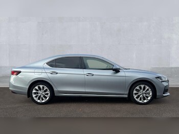 Used Skoda Superb 2025 for sale - 76869201: Photo