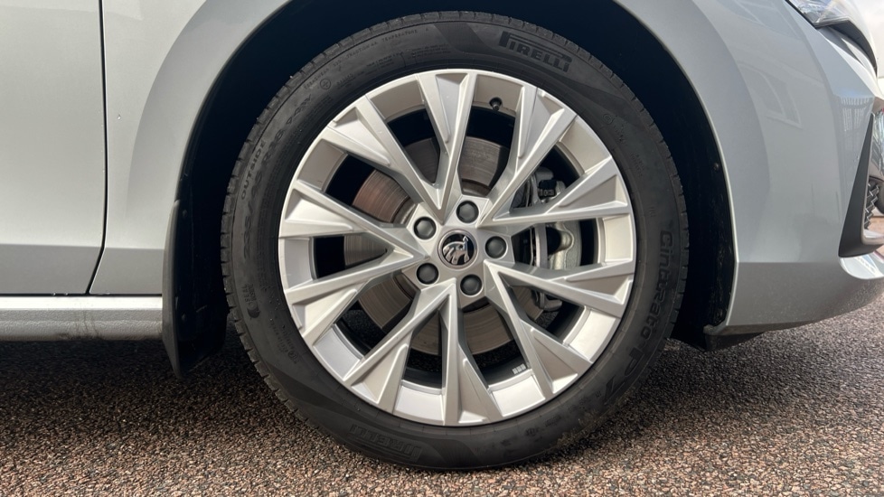 Used Skoda Superb 2025 for sale - 76869201: Photo 5