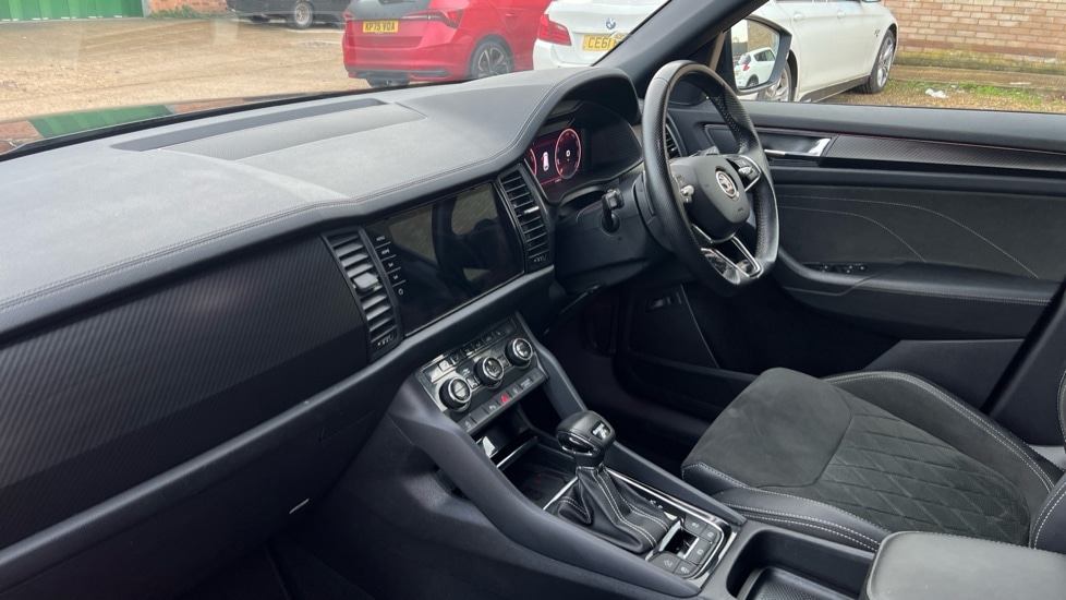 Used Skoda Kodiaq 2023 for sale - 76873117: Photo 2