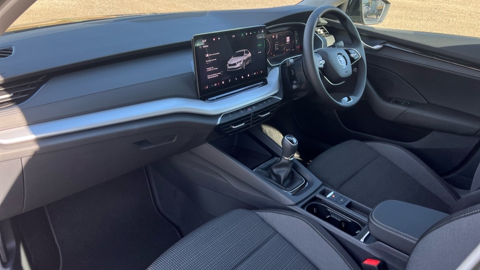 Used Skoda Octavia 2024 for sale - 76869569: Photo 2