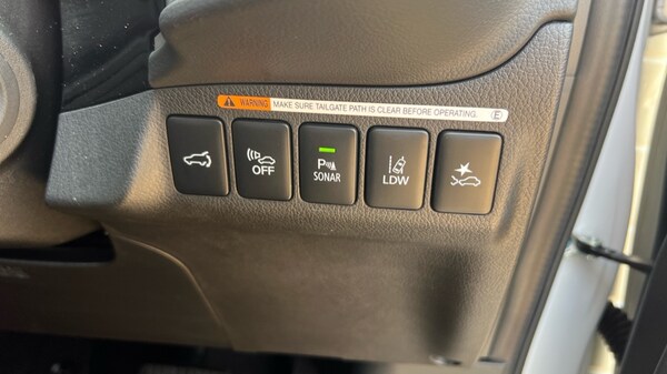 Used Mitsubishi Outlander 2018 for sale - 76098010: Photo 42