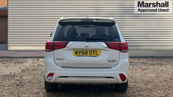 Used Mitsubishi Outlander 2018 for sale - 76098010: Photo 4