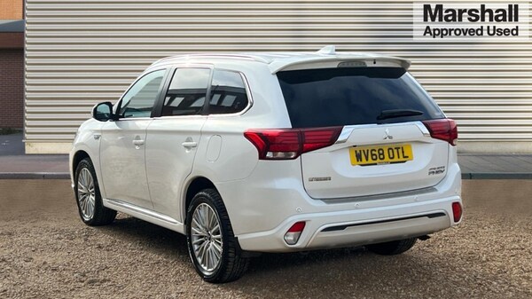 Used Mitsubishi Outlander 2018 for sale - 76098010: Photo 5