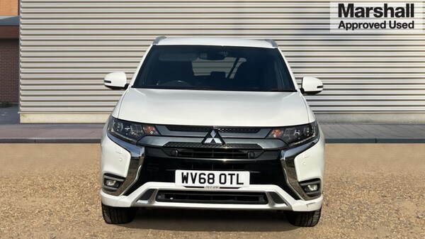 Used Mitsubishi Outlander 2018 for sale - 76098010: Photo 8