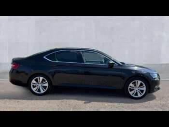Used Skoda Superb 2017 for sale - 75172104: Photo