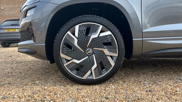 Used Skoda Karoq 2024 for sale - 75451639: Photo 19