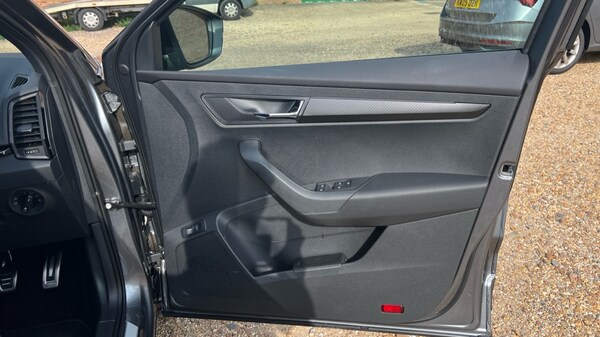 Used Skoda Karoq 2024 for sale - 75451639: Photo 33