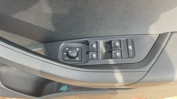 Used Skoda Karoq 2024 for sale - 75451639: Photo 34
