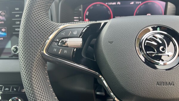 Used Skoda Karoq 2024 for sale - 75451639: Photo 38