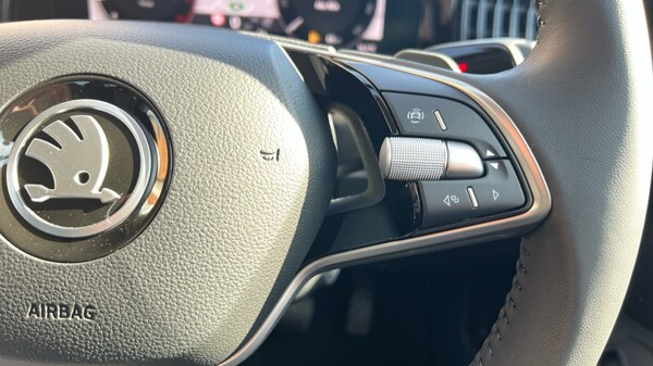 Used Skoda Superb 2025 for sale - 76007784: Photo 50