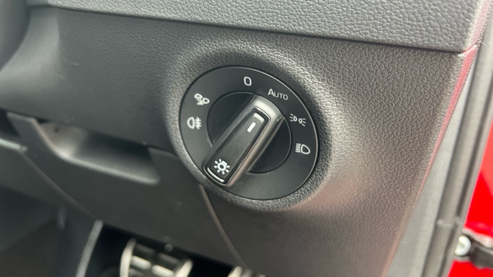 Used Skoda Karoq 2025 for sale - 76100029: Photo 42