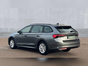 Used Skoda Octavia 2024 for sale - 76479585: Photo