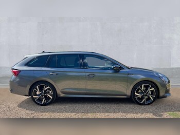 Used Skoda Octavia 2025 for sale - 76514760: Photo