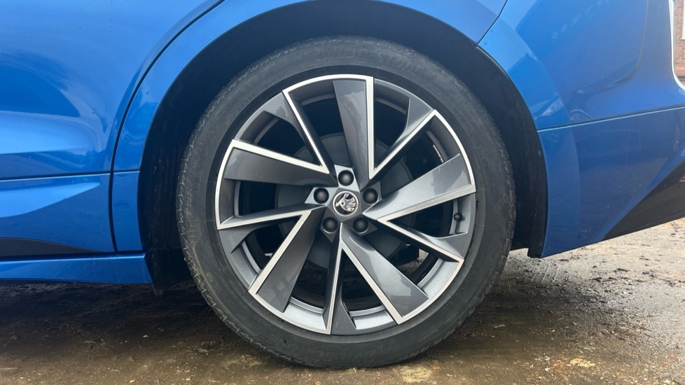 Used Skoda Enyaq 2021 for sale - 76872061: Photo 18