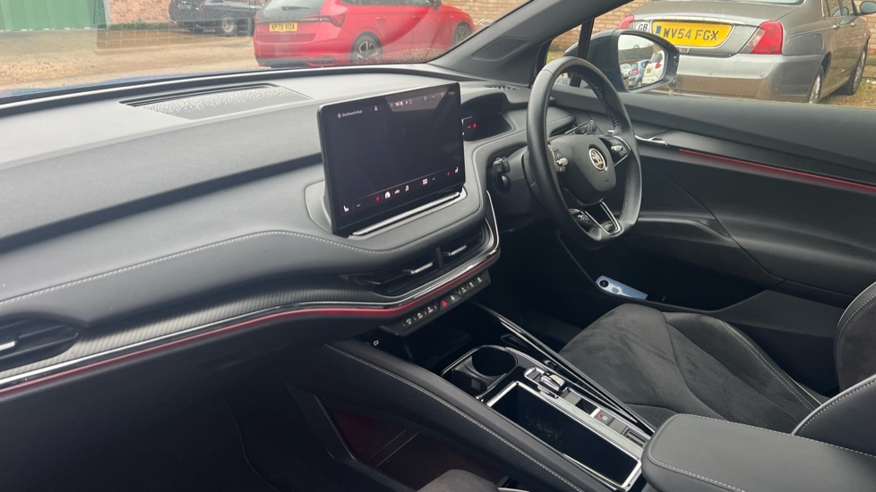 Used Skoda Enyaq 2021 for sale - 76872061: Photo 2