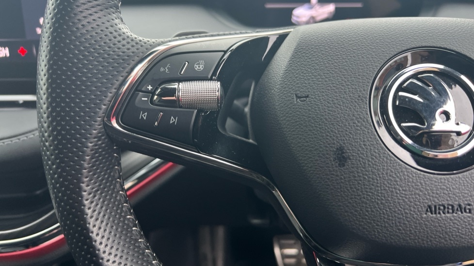 Used Skoda Enyaq 2021 for sale - 76872061: Photo 38