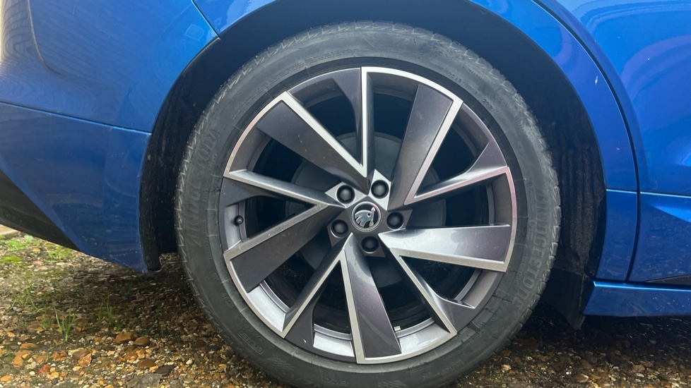 Used Skoda Enyaq 2021 for sale - 76872061: Photo 5