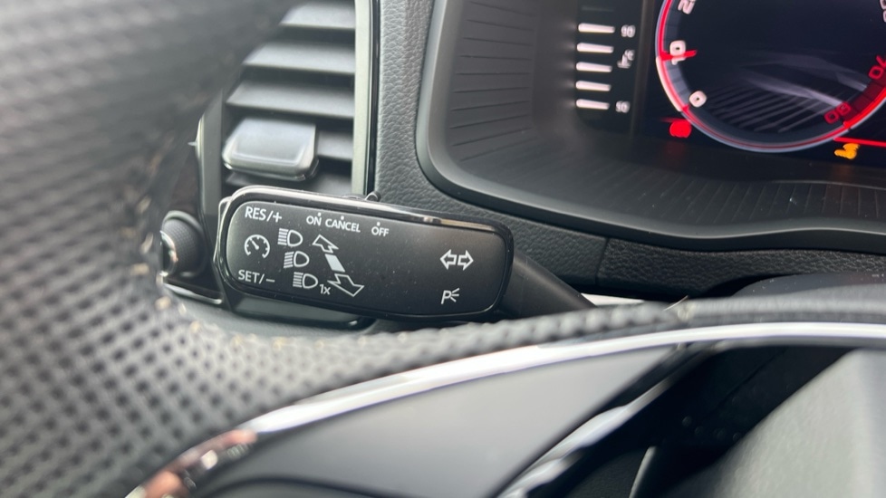 Used Skoda Karoq 2024 for sale - 76868939: Photo 40