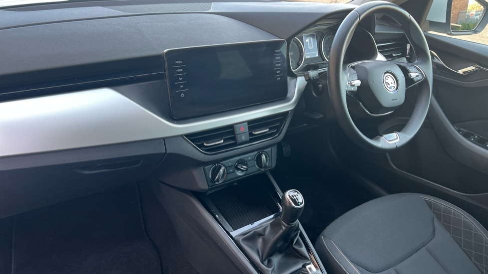 Used Skoda Kamiq 2023 for sale - 76870153: Photo 2