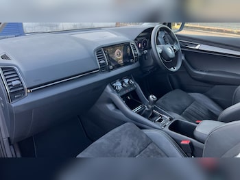 Used Skoda Karoq 2024 for sale - 75472640: Photo
