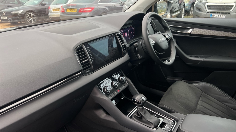 Used Skoda Karoq 2025 for sale - 76888870: Photo 2