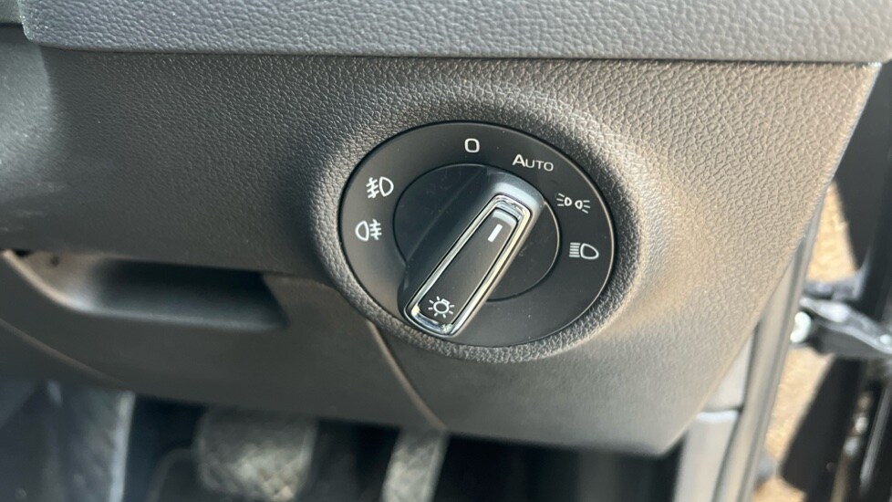 Used Skoda Karoq 2025 for sale - 76888870: Photo 36