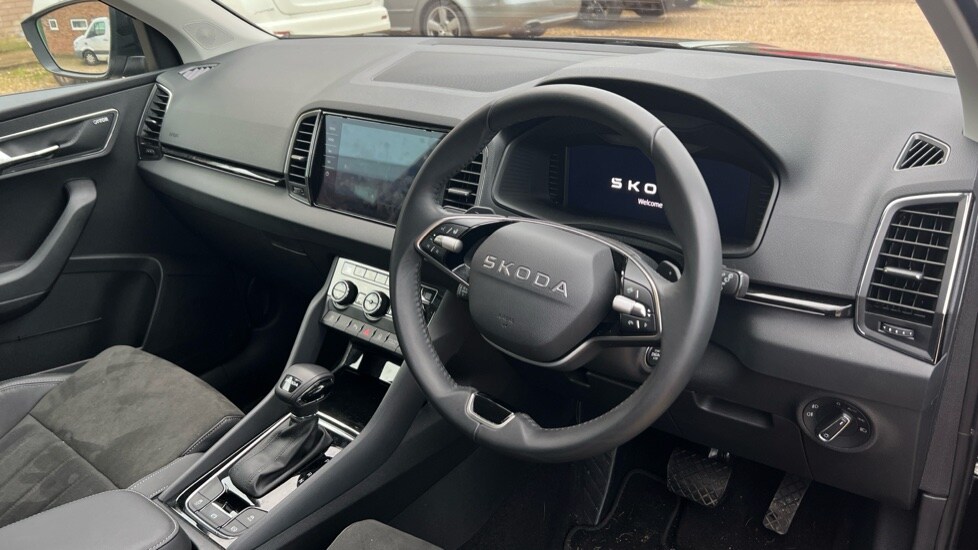 Used Skoda Karoq 2025 for sale - 76888870: Photo 6