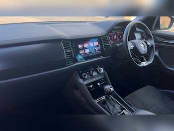 Used Skoda Kodiaq 2024 for sale - 77067705: Photo