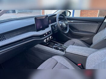 Used Skoda Superb 2024 for sale - 76328023: Photo