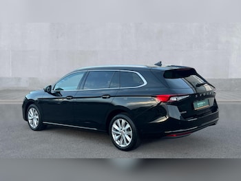 Used Skoda Superb 2024 for sale - 76328023: Photo