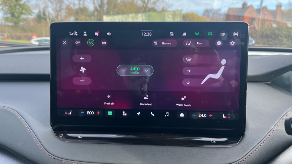 Used Skoda Enyaq 2025 for sale - 76871710: Photo 32