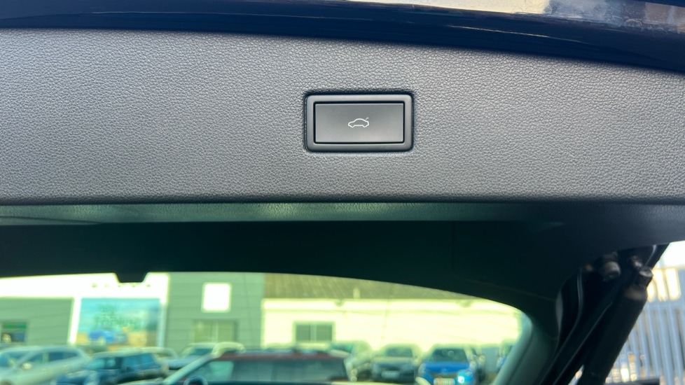 Used Volkswagen Tiguan 2020 for sale - 76869531: Photo 38