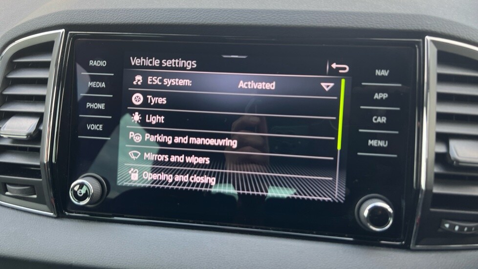 Used Skoda Karoq 2024 for sale - 76145896: Photo 23