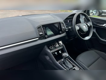 Used Skoda Karoq 2024 for sale - 76145896: Photo 2