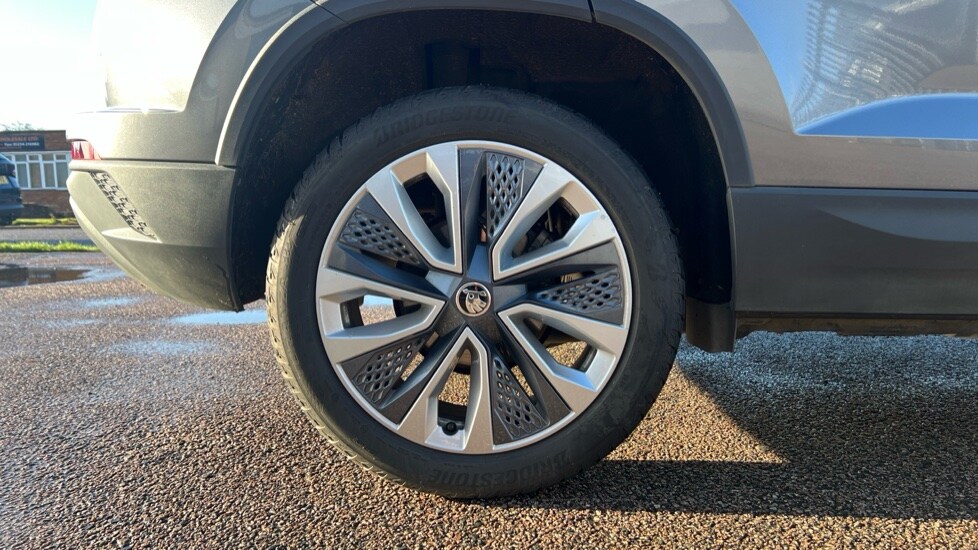 Used Skoda Karoq 2024 for sale - 76872991: Photo 5