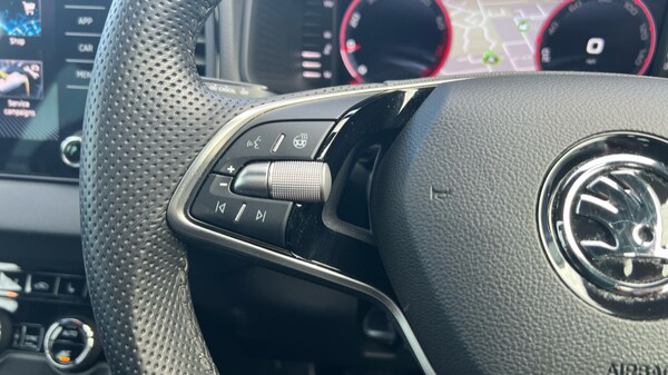 Used Skoda Karoq 2024 for sale - 75451876: Photo 34