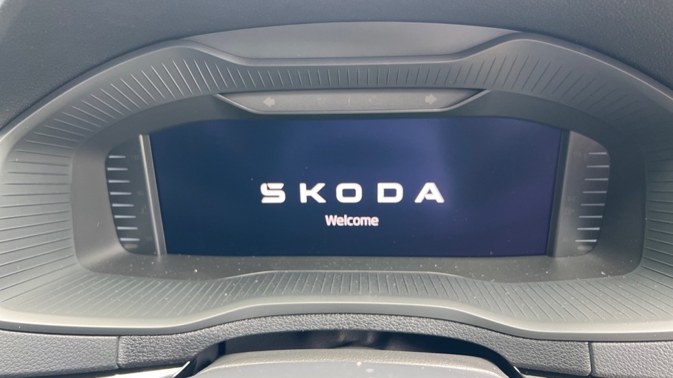 Used Skoda Karoq 2025 for sale - 76514835: Photo 14