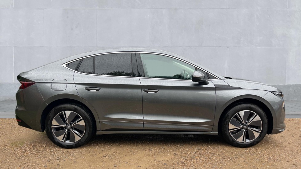 Used Skoda Enyaq 2025 for sale - 76937528: Photo 4