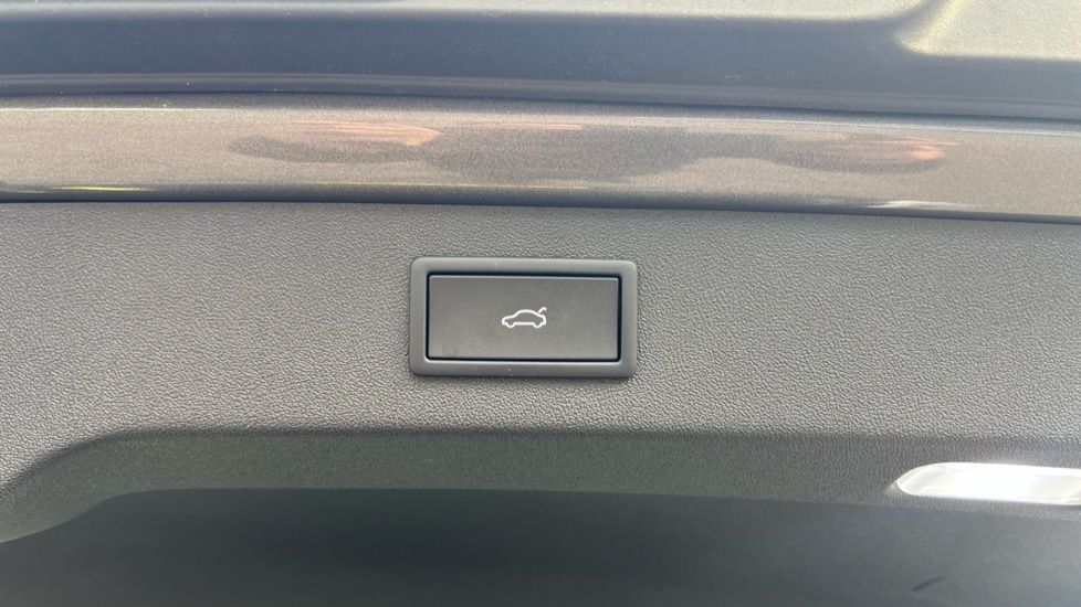 Used Skoda Enyaq 2025 for sale - 76937528: Photo 41