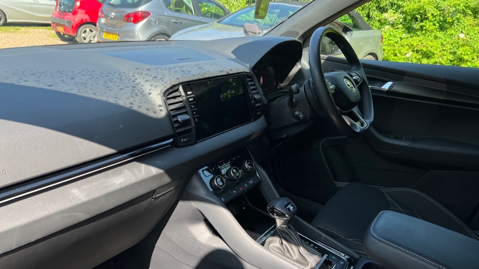 Used Skoda Karoq 2024 for sale - 76441924: Photo 2